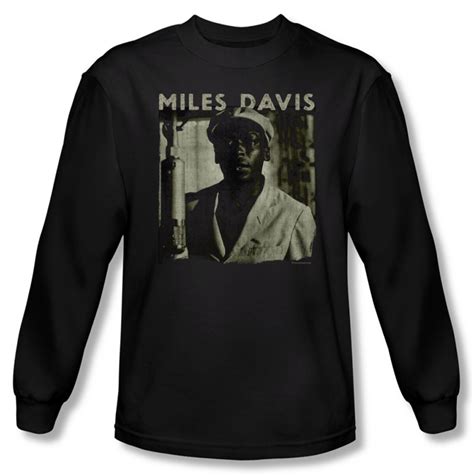 Miles T-Shirt: Style with Comfort in Every Wear